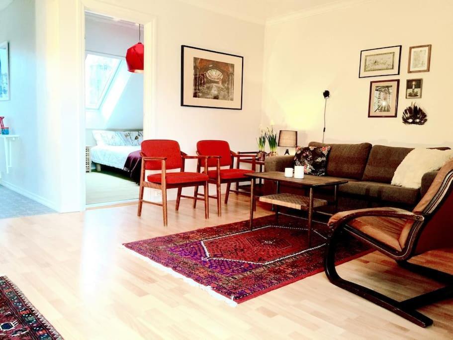 Central 2Br With Balconies And Art In Historical University Area Bergen Exterior photo
