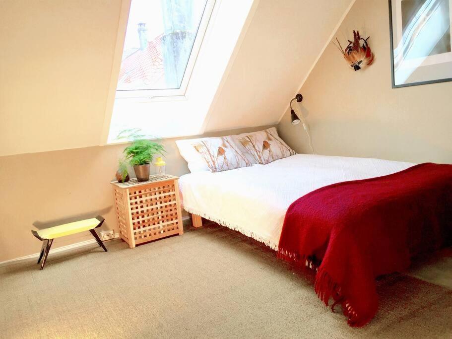 Central 2Br With Balconies And Art In Historical University Area Bergen Exterior photo
